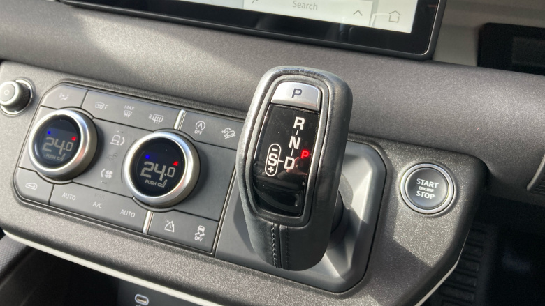 Land Rover Defender 3.0 D250 X-Dynamic S 90 3dr Auto Diesel Estate